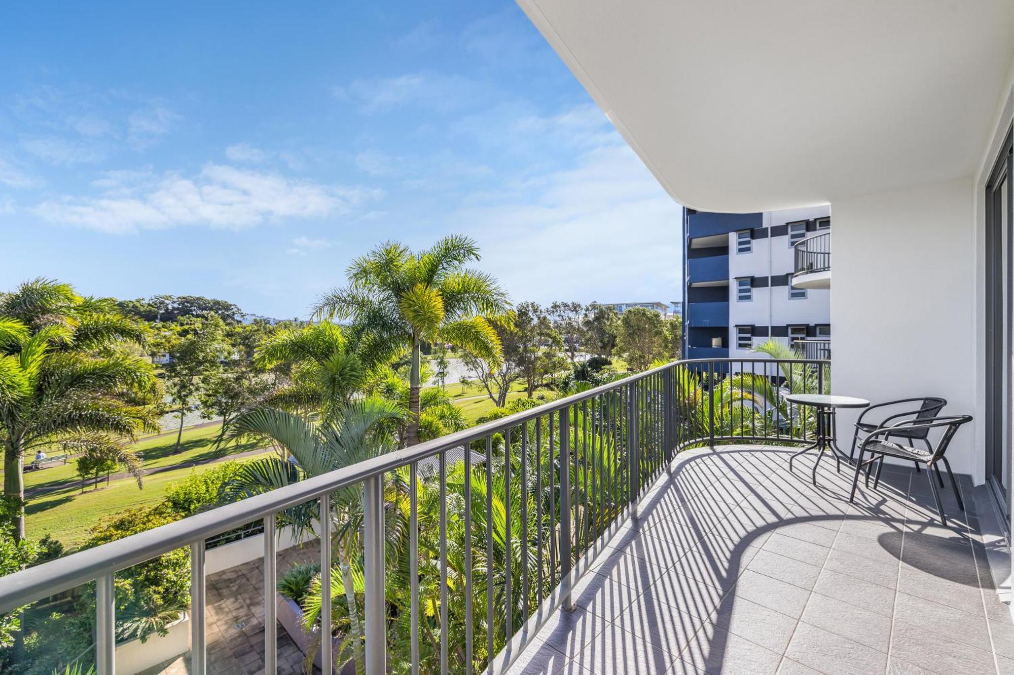 Meridian Alex Beach Apartments Alexandra Headland Szoba fotó